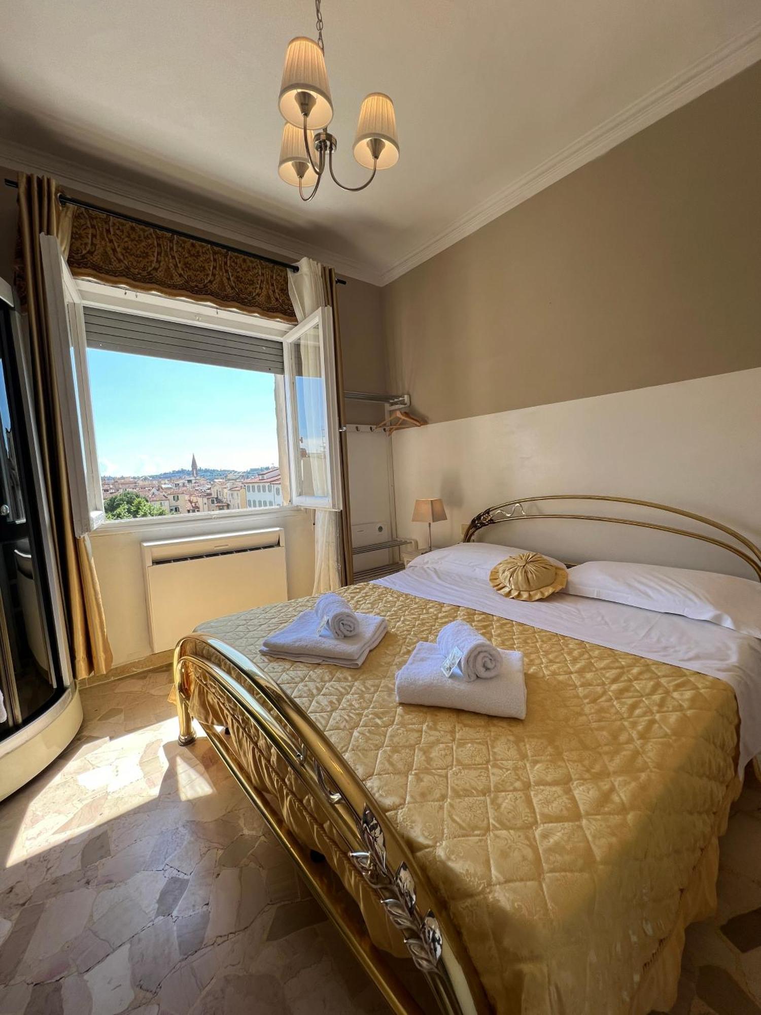 Souvenir Maya Hotel 5*