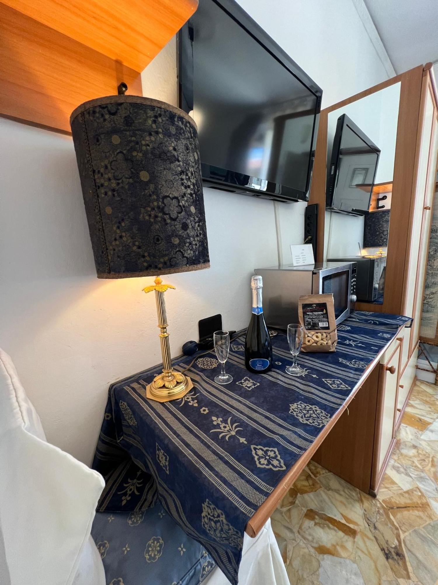 Souvenir Maya Hotel